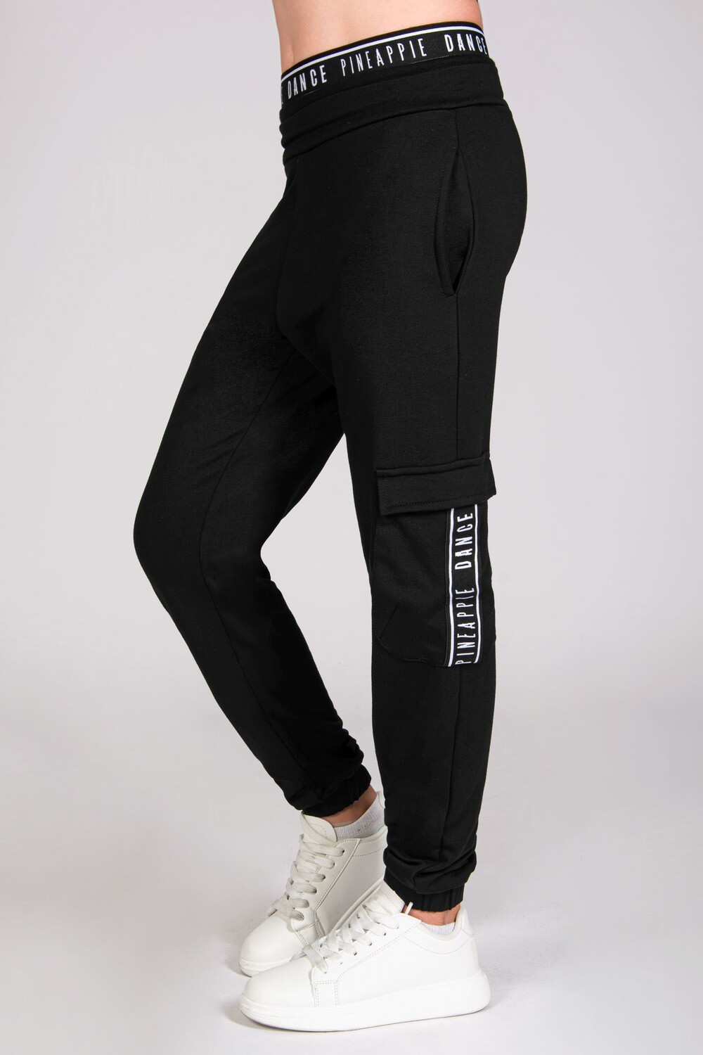 Широкие джоггеры-карго для девочек Pineapple, черный 
Широкие джоггеры-карго для девочек Pineapple, черный