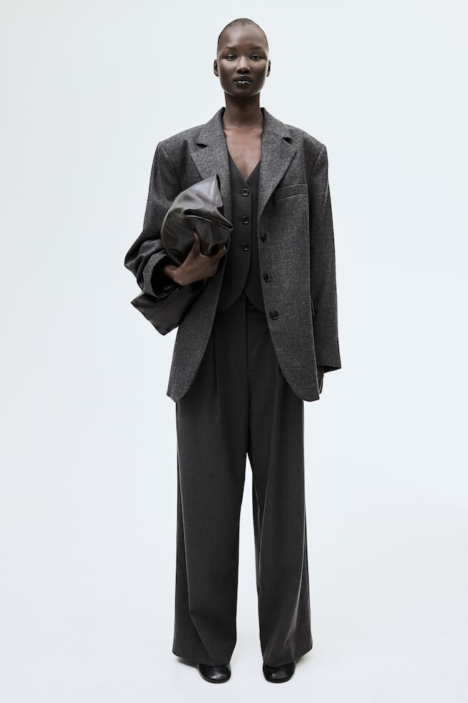 Элегантный костюмный жилет H&M, серый
Элегантный костюмный жилет H&M, серый