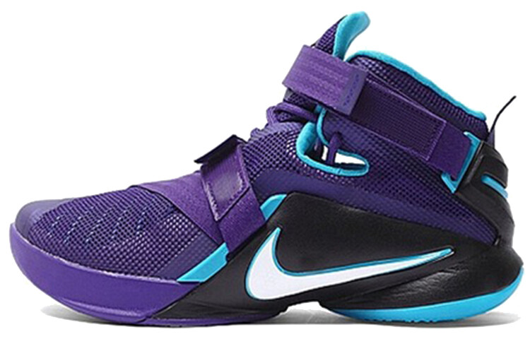 Мужские баскетбольные кроссовки Nike Zoom Soldier 9
Мужские баскетбольные кроссовки Nike Zoom Soldier 9