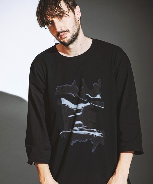 NO ID. Футболка большого размера с рукавом 3/4 и принтом «Искажение», черный
NO ID. Футболка большого размера с рукавом 3/4 и принтом «Искажение», черный