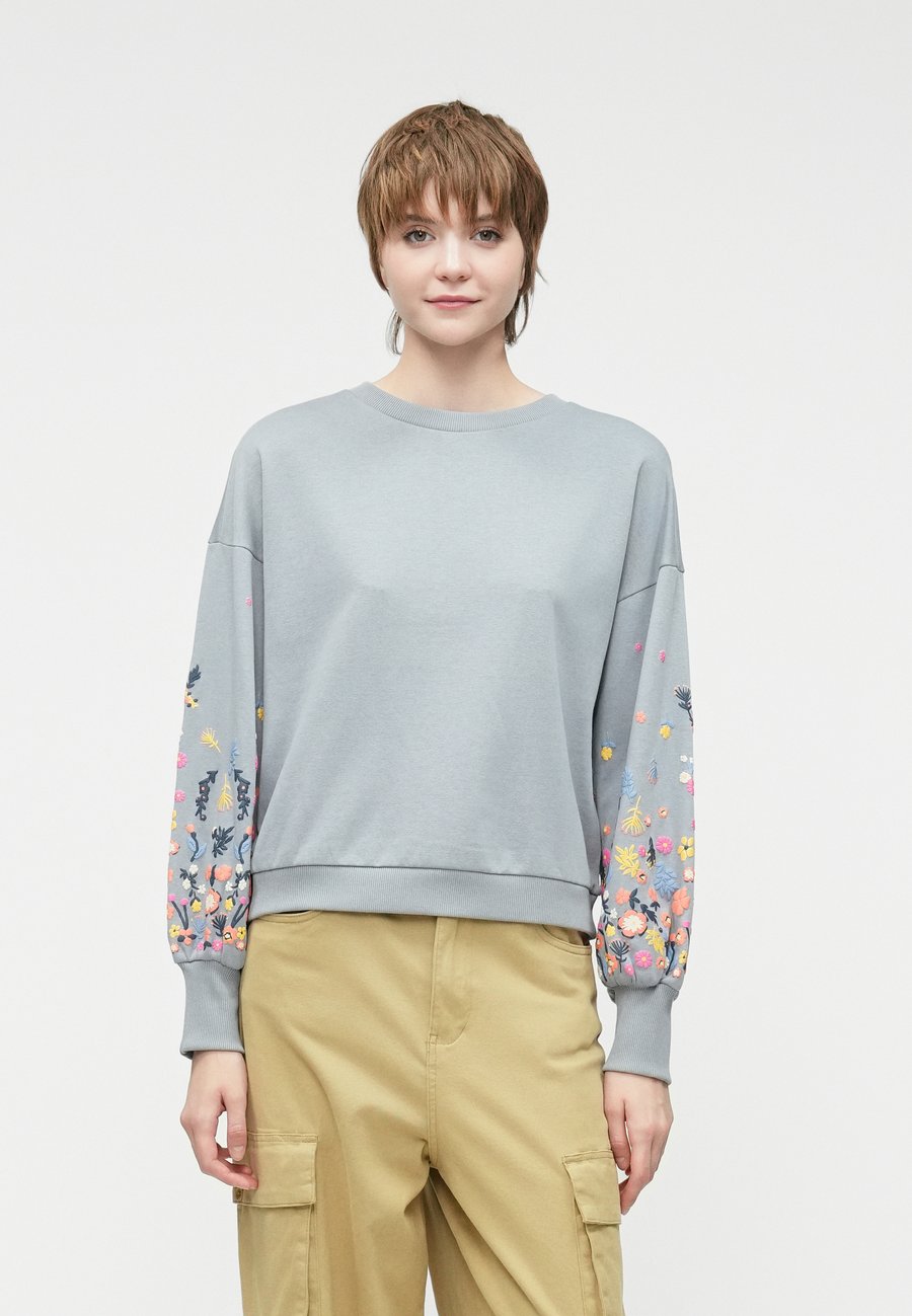 Толстовка ONLY ONLBROOKE O NECK NOOS, Blue/Grey/Blue-Grey
Толстовка ONLY ONLBROOKE O NECK NOOS, Blue/Grey/Blue-Grey