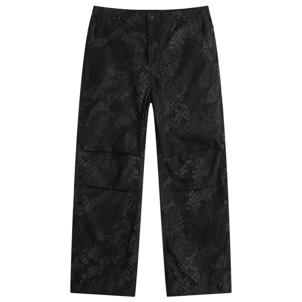 Змеиный камуфляж свободные сноубордические брюки Snopants Maharishi, цвет subdued night
Змеиный камуфляж свободные сноубордические брюки Snopants Maharishi, цвет subdued night