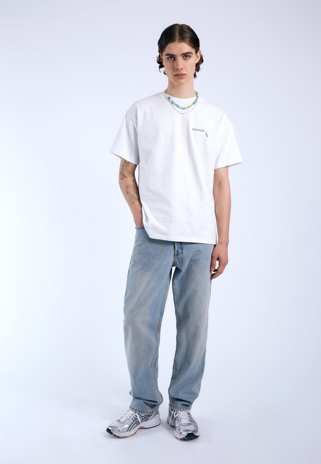 Джинсы прямого кроя Dr.Denim, отбеленный деним
Джинсы прямого кроя Dr.Denim, отбеленный деним