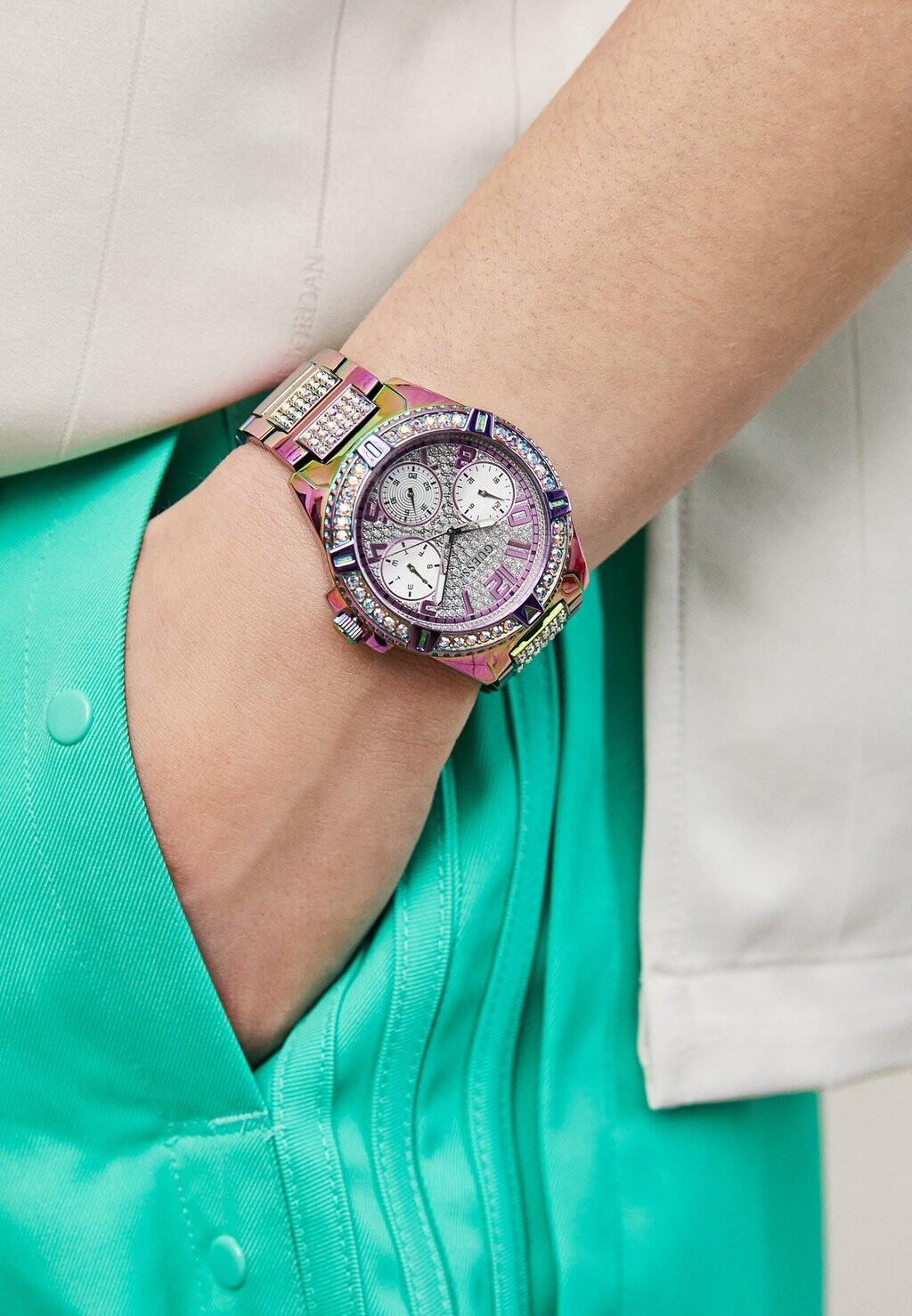 Часы Guess, мультиколор
Часы Guess, мультиколор