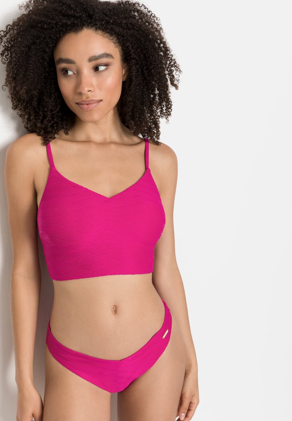 Верх бикини Sunseeker, цвет pink
Верх бикини Sunseeker, цвет pink