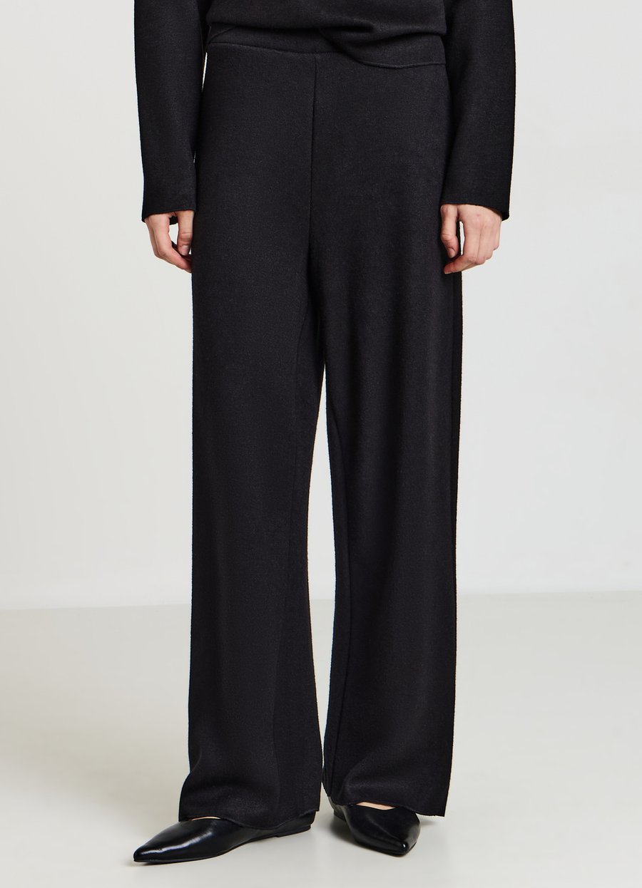 Брюки Calliope Trousers, Ultrablack/Black
Брюки Calliope Trousers, Ultrablack/Black