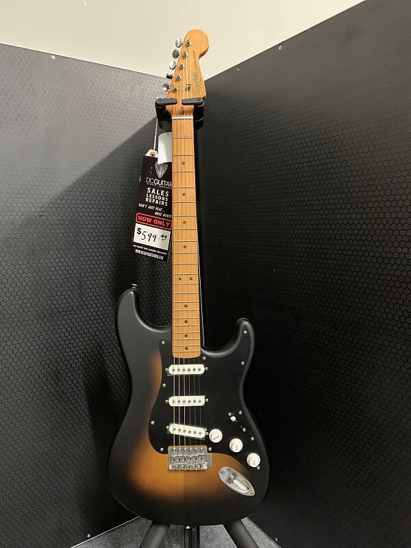 Электрогитара Squier 40th Anniversary Vintage Edition Stratocaster 2022 - Present - Satin Wide 2-Color Sunburst
Электрогитара Squier 40th Anniversary Vintage Edition Stratocaster 2022 - Present - Satin Wide 2-Color Sunburst