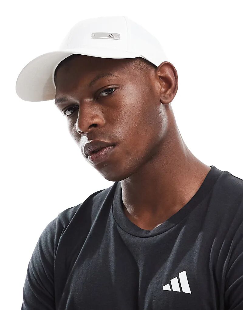 Бейсболка adidas Training с металлической застежкой белого цвета Adidas Performance
Бейсболка adidas Training с металлической застежкой белого цвета Adidas Performance