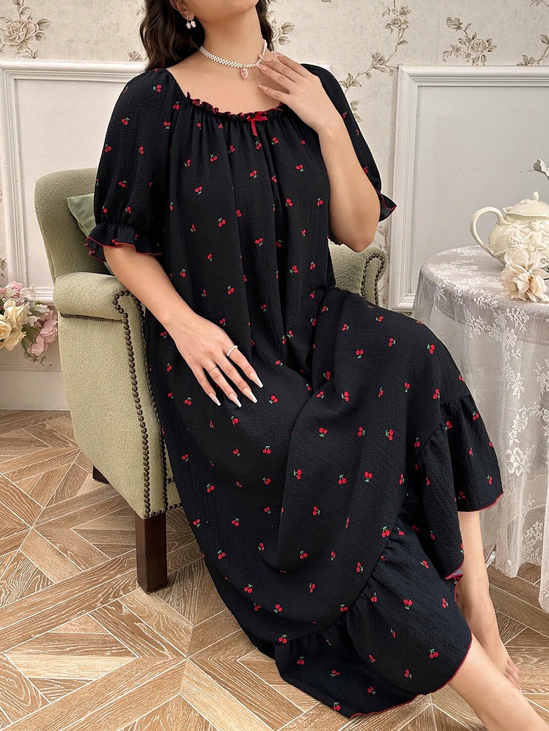 CottageSlumber Пижамное платье с длинными рукавами, милым вишнёвым узором, больших размеров, с рюшами по низу Shein, черный
CottageSlumber Пижамное платье с длинными рукавами, милым вишнёвым узором, больших размеров, с рюшами по низу Shein, черный
