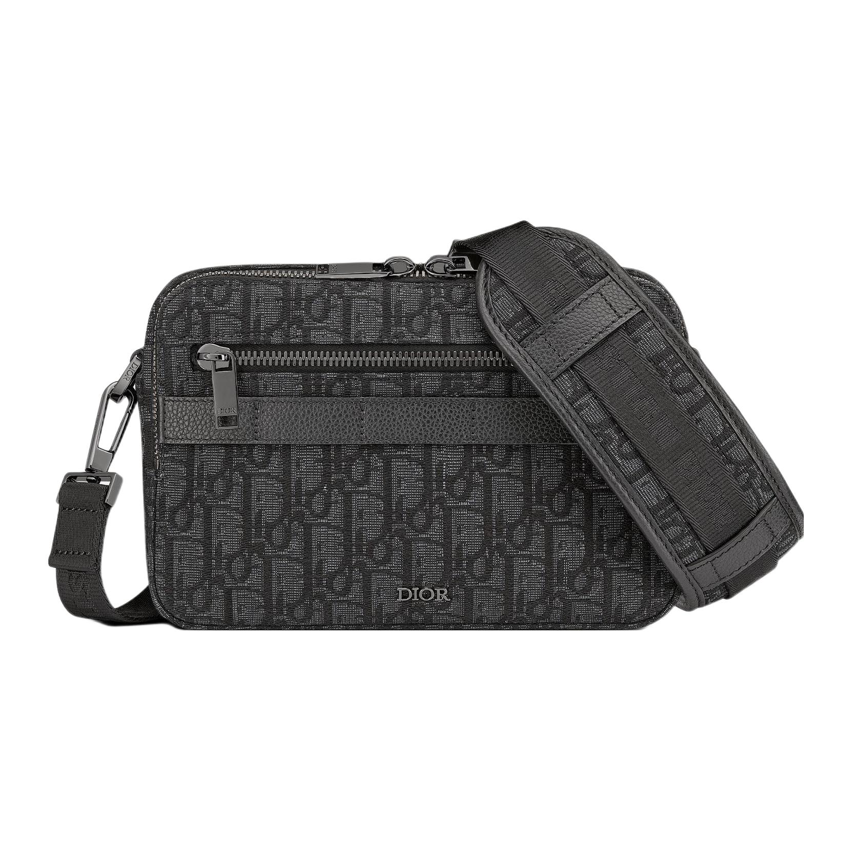 DIOR Сумка-мессенджер из зернистой телячьей кожи, наплечная сумка, кроссбоди мужская черная
DIOR Сумка-мессенджер из зернистой телячьей кожи, наплечная сумка, кроссбоди мужская черная