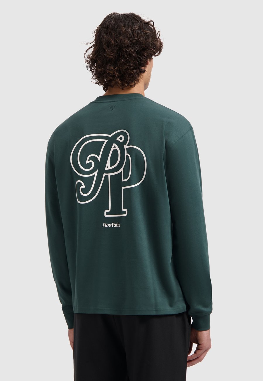 Топ Pure Path BOXY FIT CREWNECK LS, Dark Green
Топ Pure Path BOXY FIT CREWNECK LS, Dark Green
