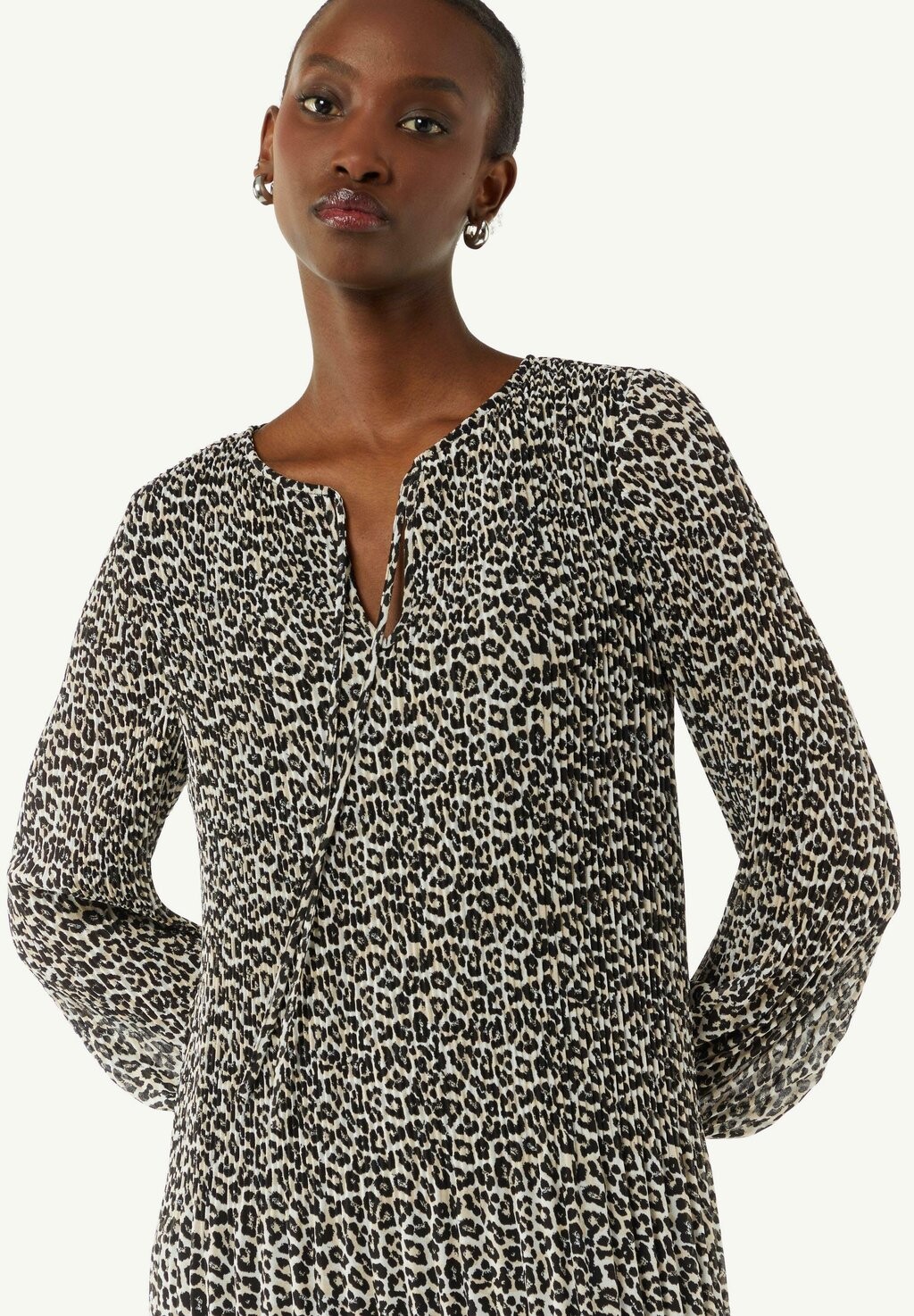 Дневное платье comma, бежевый
Дневное платье comma, бежевый