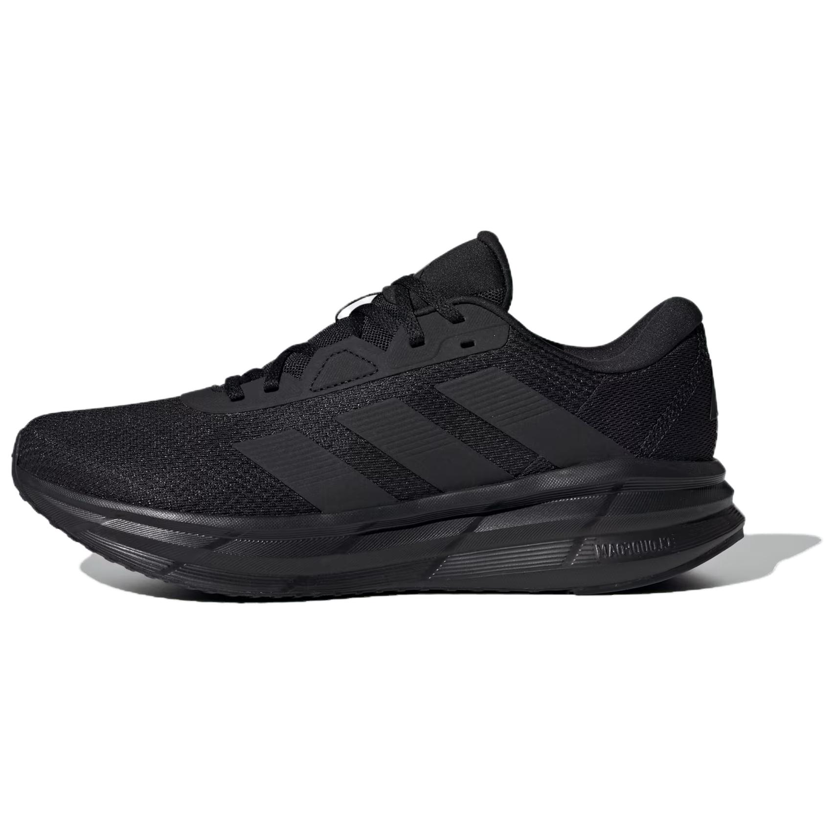Galaxy 7 'Triple Black' Adidas, черный
Galaxy 7 'Triple Black' Adidas, черный