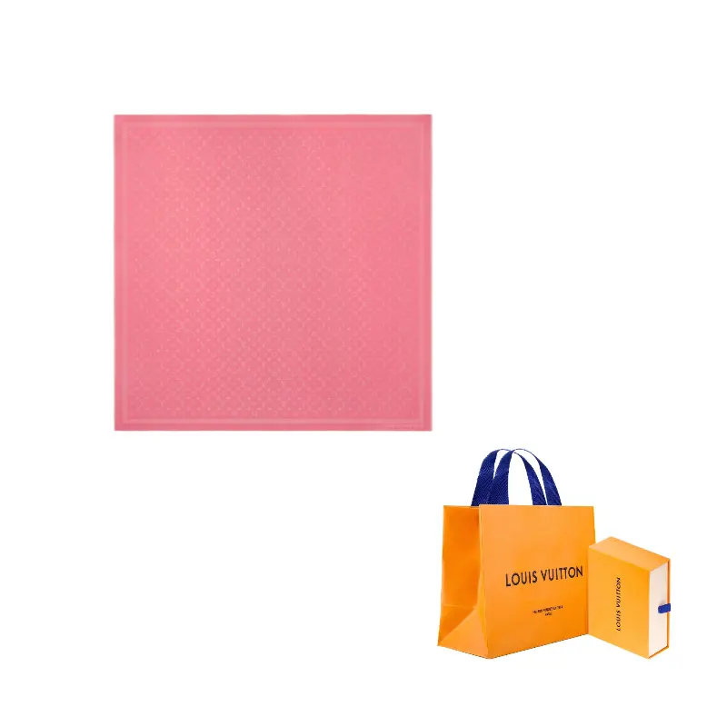 LOUIS VUITTON Женская шаль из шерсти перламутрово-розового цвета, Pearlescent Pink
LOUIS VUITTON Женская шаль из шерсти перламутрово-розового цвета, Pearlescent Pink