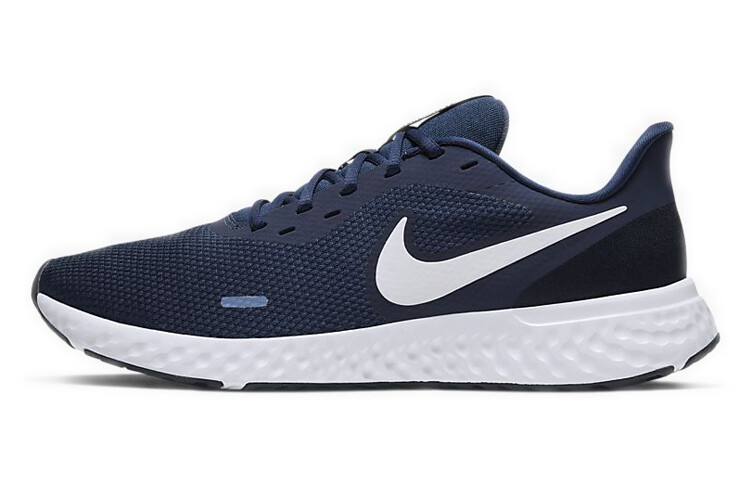 Кроссовки Nike Revolution 5 Series Мужчины
Кроссовки Nike Revolution 5 Series Мужчины