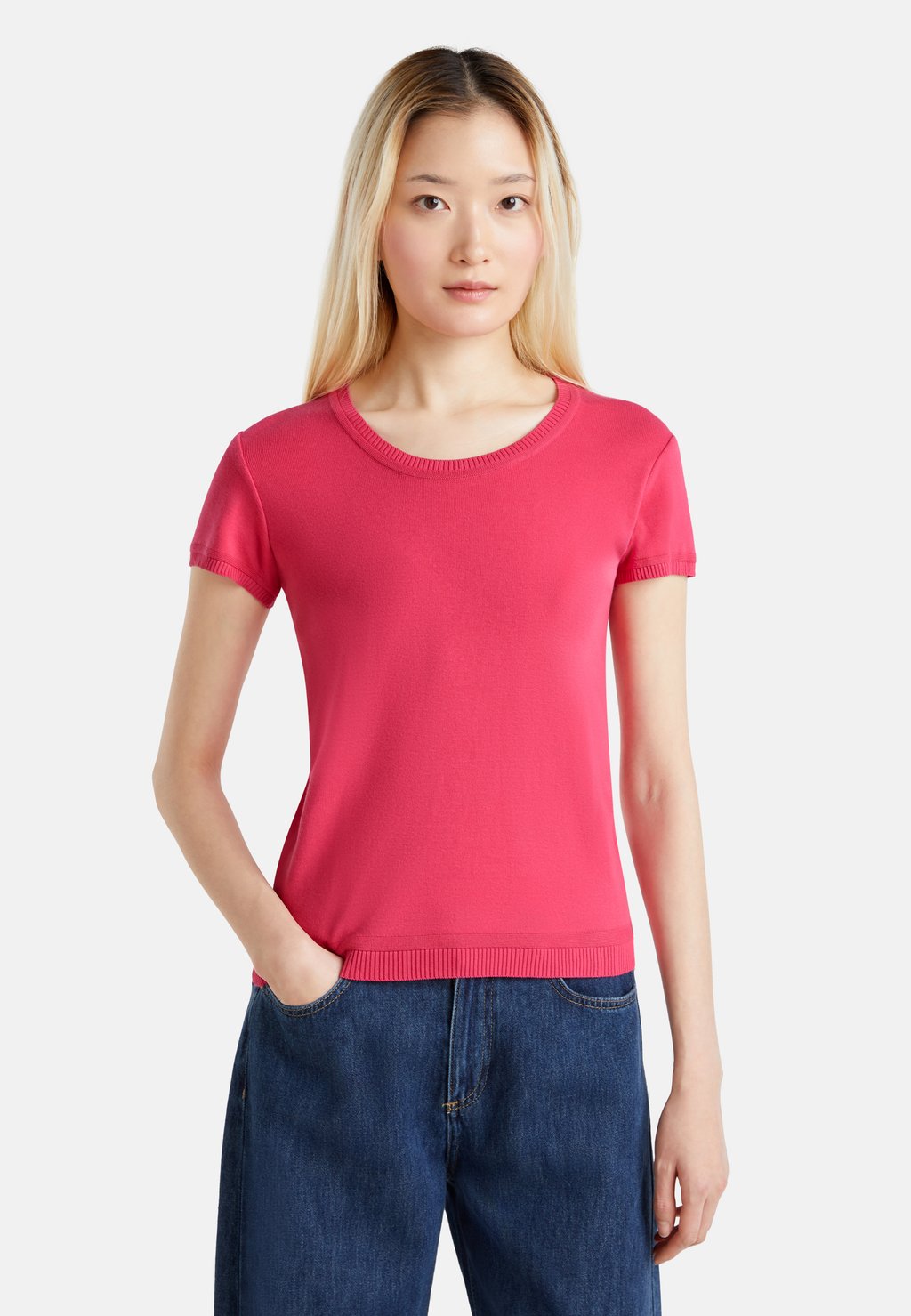 Базовая футболка SHORT SLEEVE United Colors of Benetton, красный
Базовая футболка SHORT SLEEVE United Colors of Benetton, красный