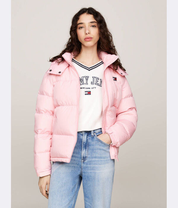 Пуховик Regular fit Tommy Jeans, розовый 
Пуховик Regular fit Tommy Jeans, розовый