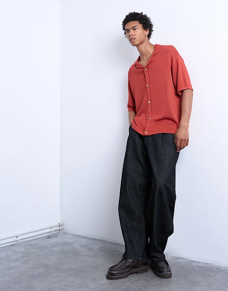 Свободная рубашка Topman на пуговицах красного цвета
Свободная рубашка Topman на пуговицах красного цвета