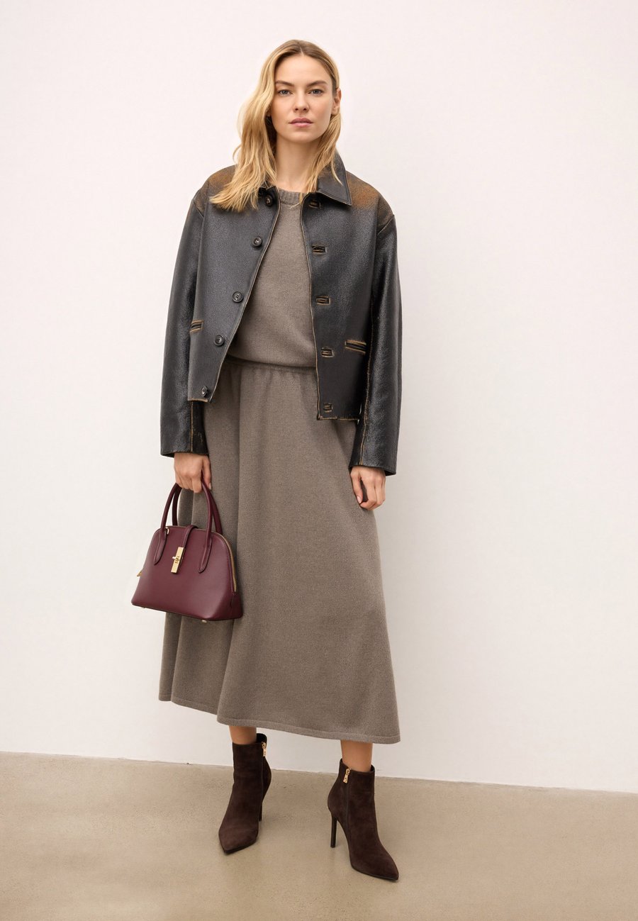 Сумка Kazar CYRELLA S, Bordeaux
Сумка Kazar CYRELLA S, Bordeaux