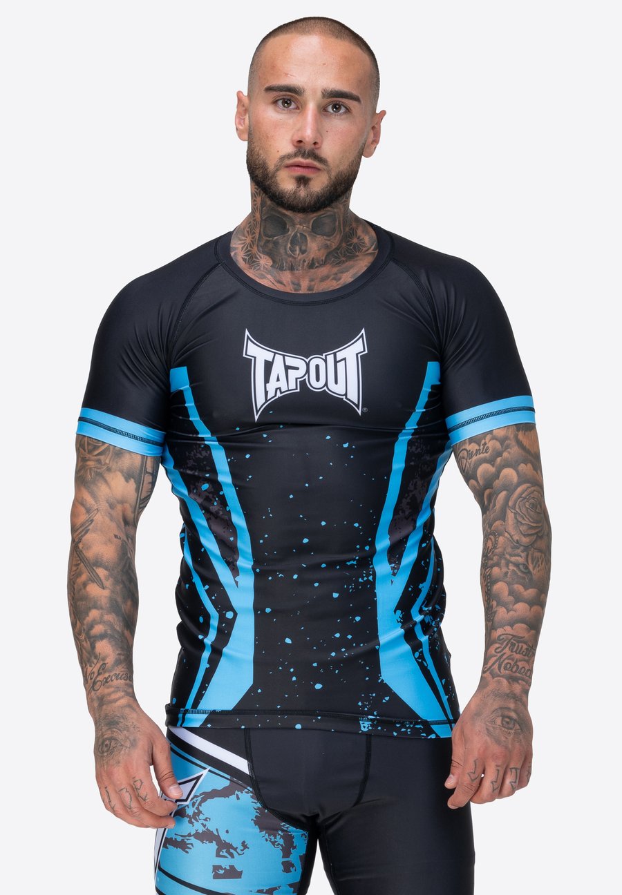 Футболка Tapout Print T-shirt, Black Blue White/Black, Белый, Футболка Tapout Print T-shirt, Black Blue White/Black
Футболка Tapout Print T-shirt, Black Blue White/Black, Белый, Футболка Tapout Print T-shirt, Black Blue White/Black