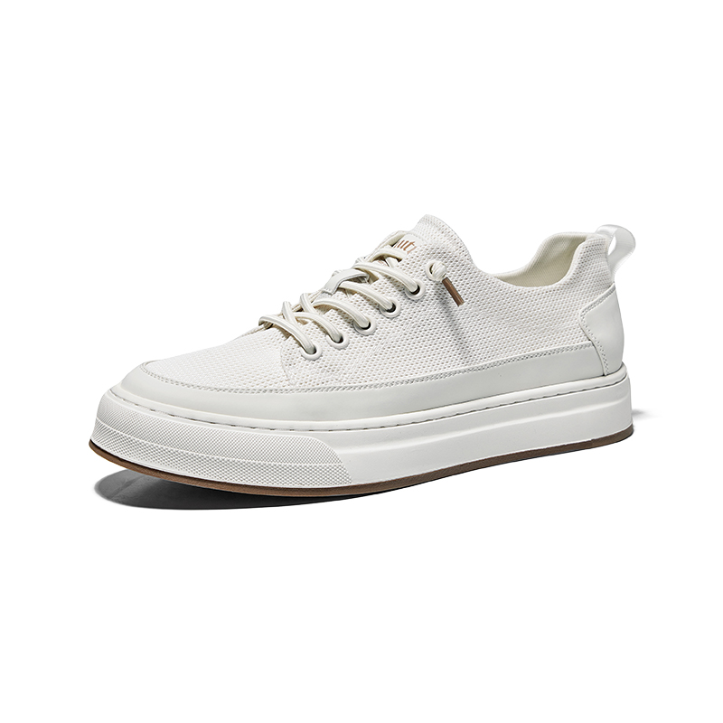 Hautton Низкие мужские кроссовки белого цвета
Hautton Низкие мужские кроссовки белого цвета