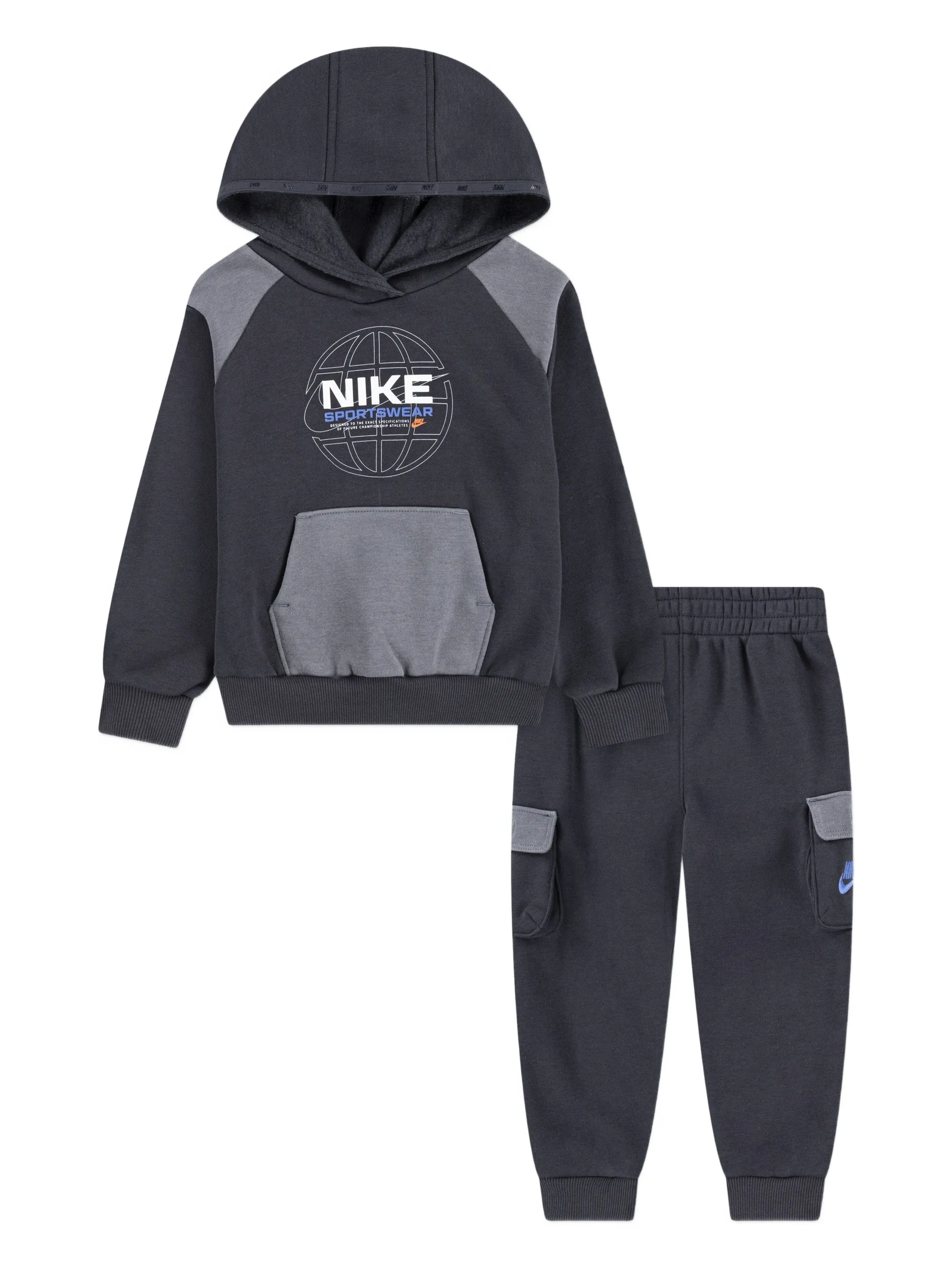 Спортивный костюм с логотипом Nike Kids, серый
Спортивный костюм с логотипом Nike Kids, серый
