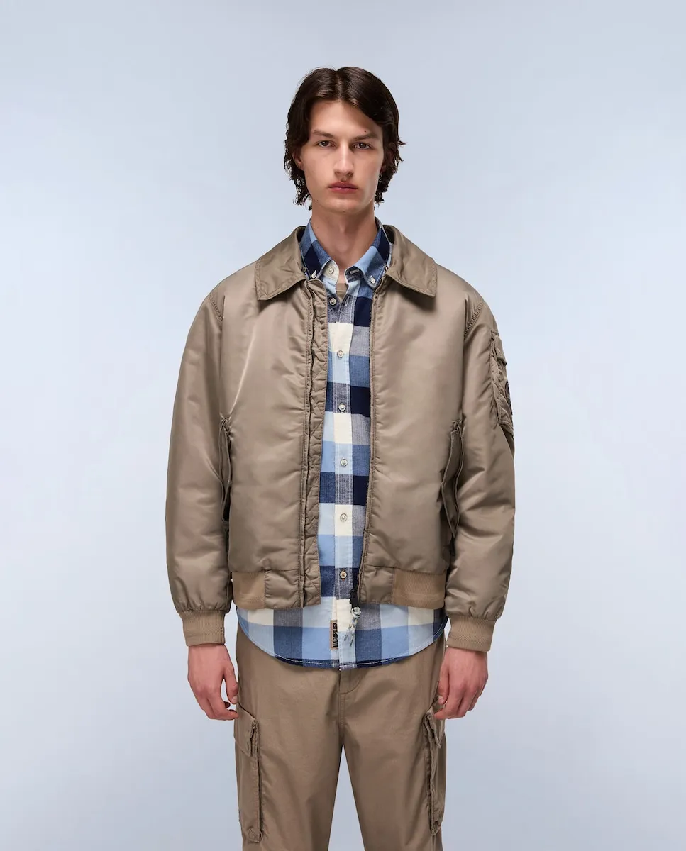 Женская куртка с молнией коричневого цвета Napapijri
Женская куртка с молнией коричневого цвета Napapijri