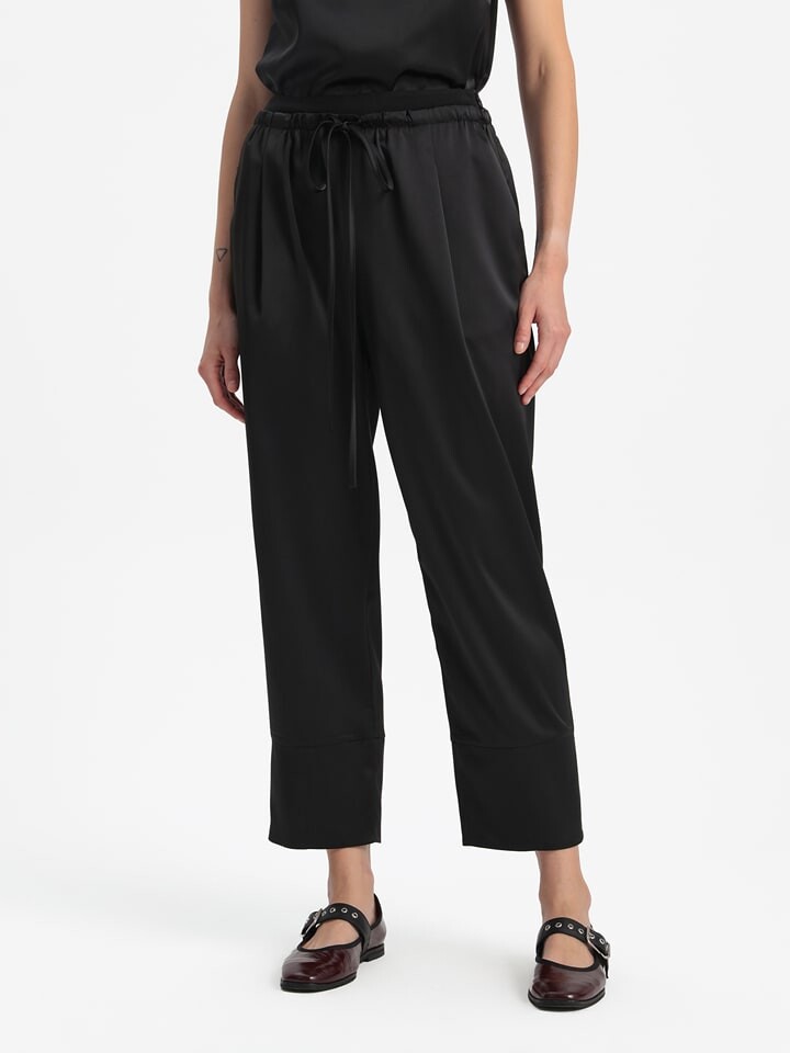 Тканевые брюки BGN Hose, черный
Тканевые брюки BGN Hose, черный