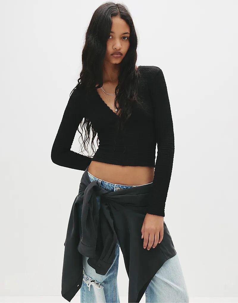 Лонгслив с длинным рукавом Pull&Bear Crepe черного цвета
Лонгслив с длинным рукавом Pull&Bear Crepe черного цвета