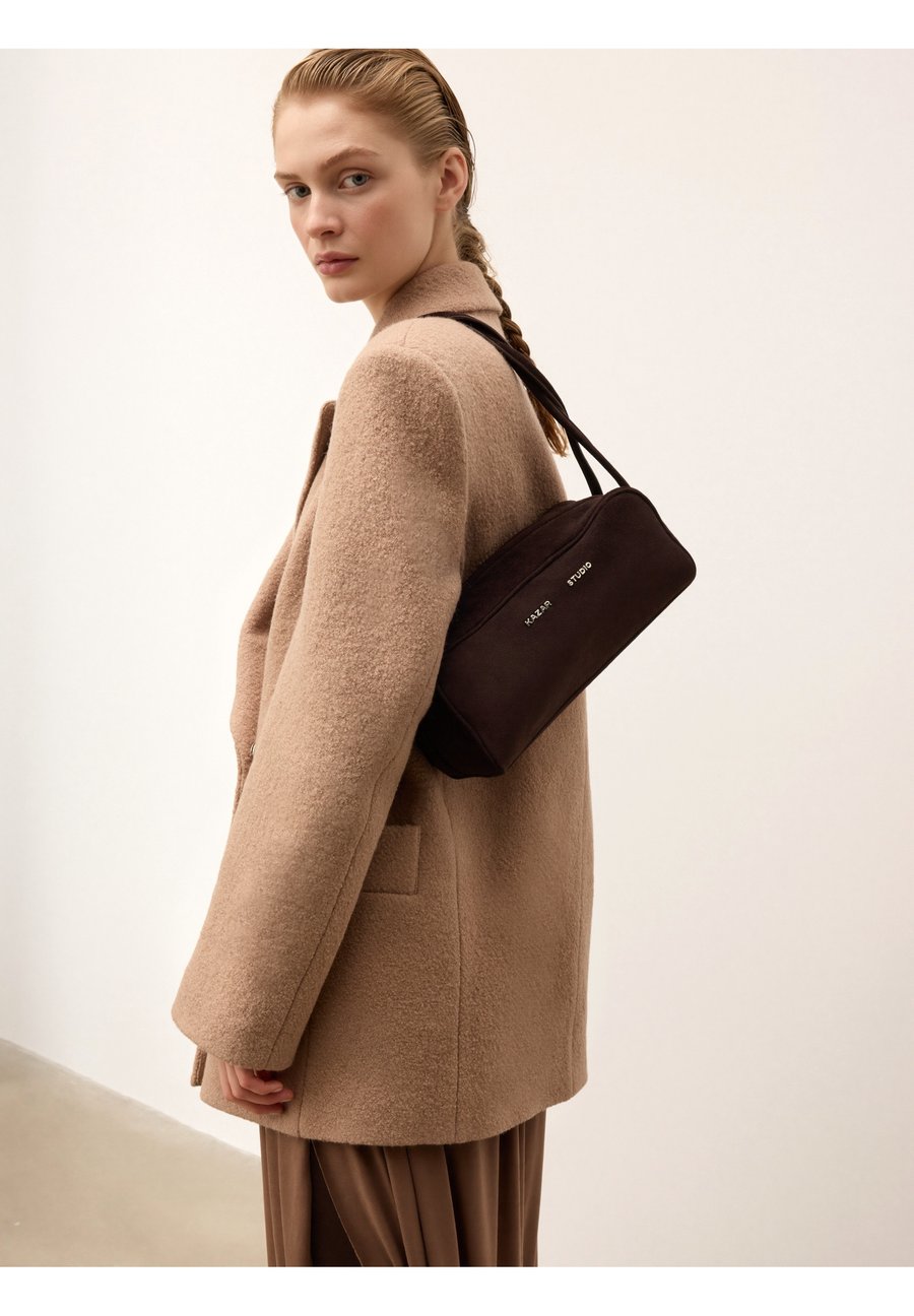 Сумка Kazar Studio KS ALVESSA, Brown
Сумка Kazar Studio KS ALVESSA, Brown