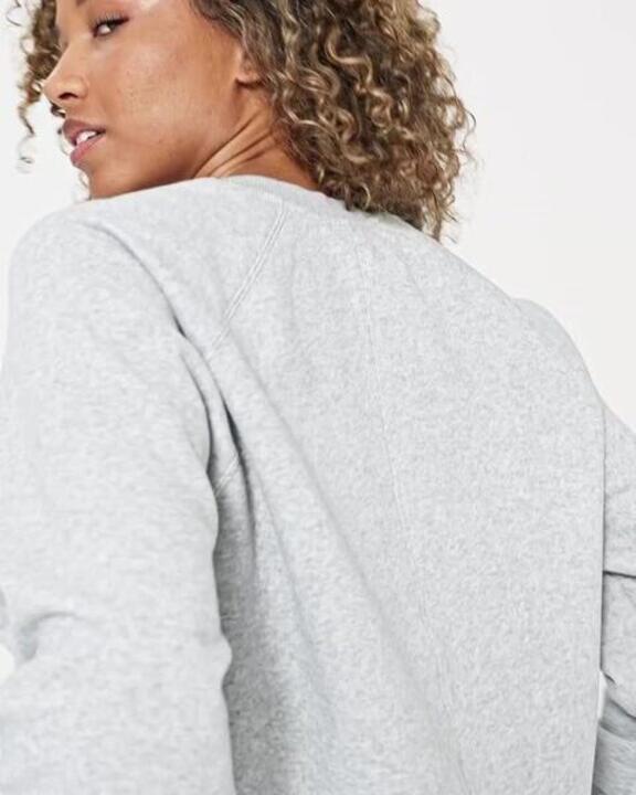 Женская базовая флисовая тренировочная толстовка с круглым вырезом Domyos
Женская базовая флисовая тренировочная толстовка с круглым вырезом Domyos