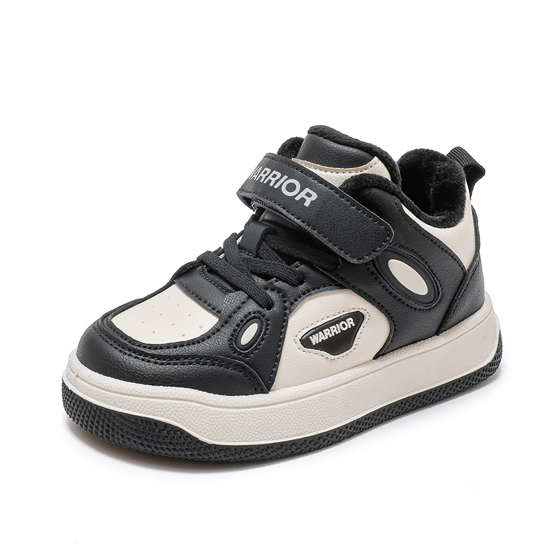 Детская обувь для повседневной жизни WARRIOR, черный/бежевый
Детская обувь для повседневной жизни WARRIOR, черный/бежевый