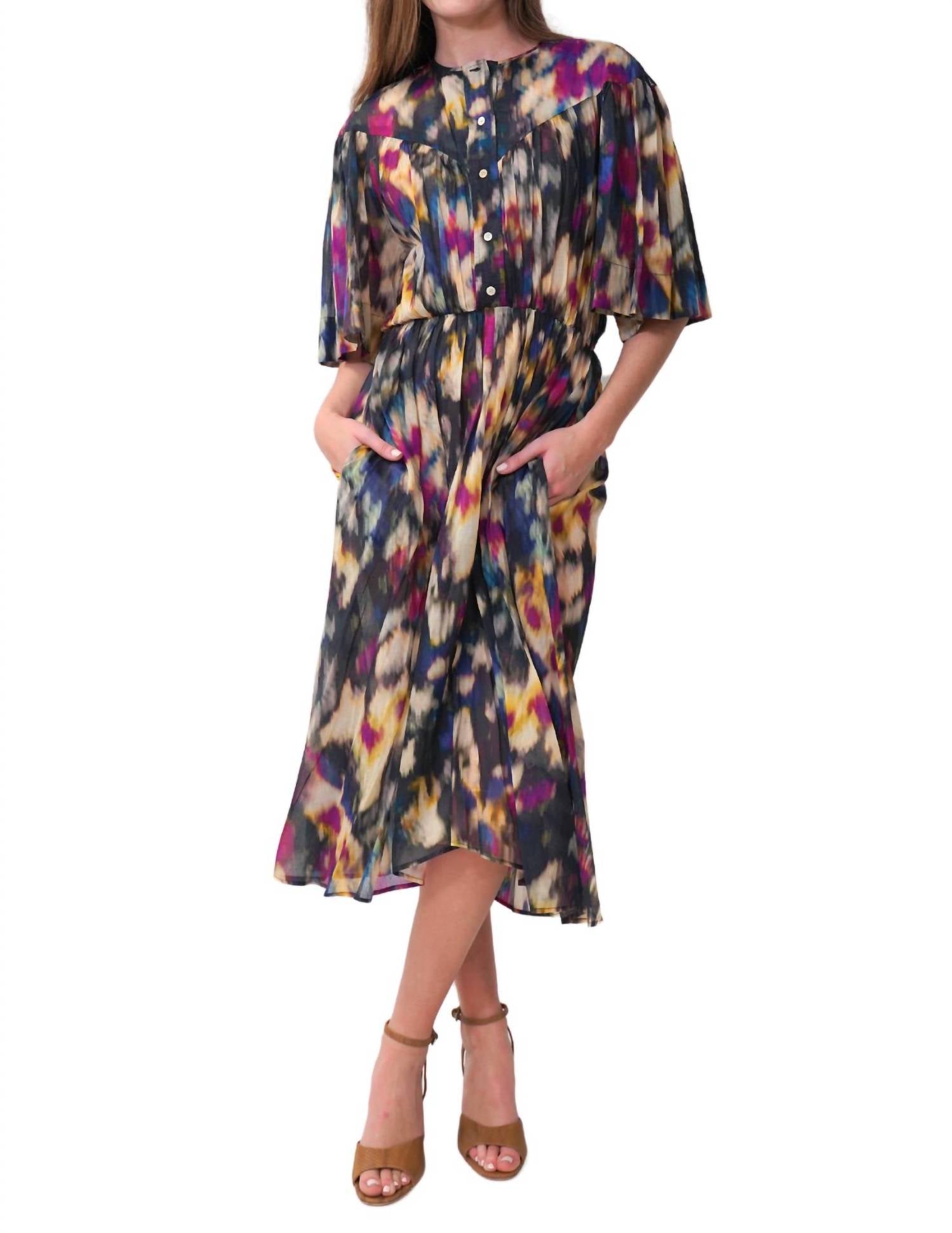 Платье Maggy в охровом/черном цвете Multi Isabel Marant
Платье Maggy в охровом/черном цвете Multi Isabel Marant