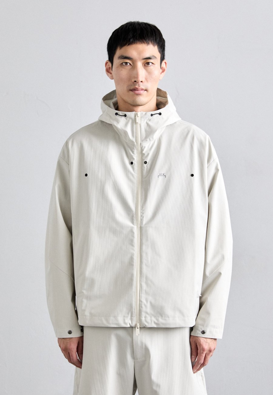 Куртка A-COLD-WALL* 3L GLYDER STORM JACKET, Bone/Off-White
Куртка A-COLD-WALL* 3L GLYDER STORM JACKET, Bone/Off-White