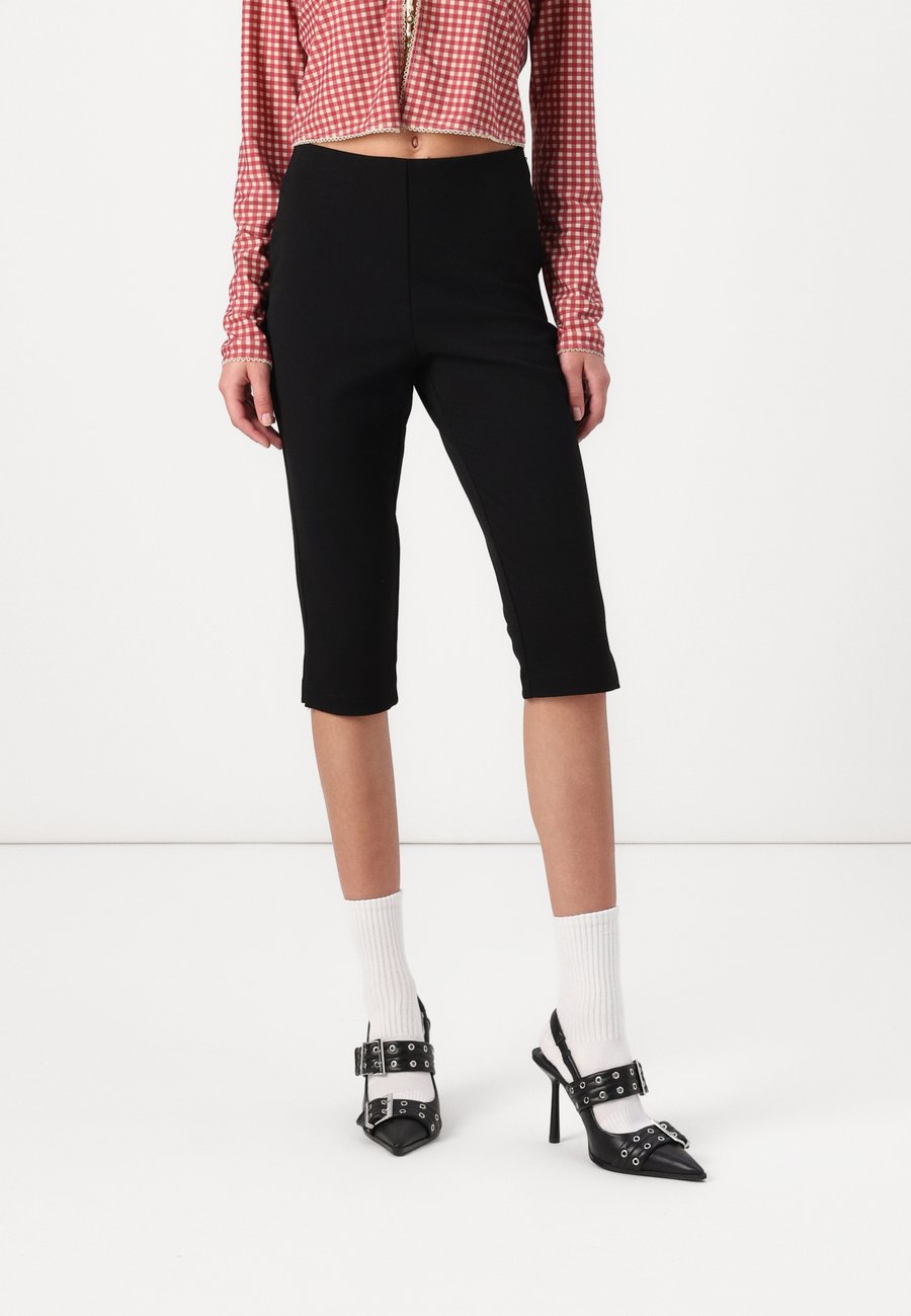 Шорты Object OBJLISA CAPRI PANT, Black
Шорты Object OBJLISA CAPRI PANT, Black