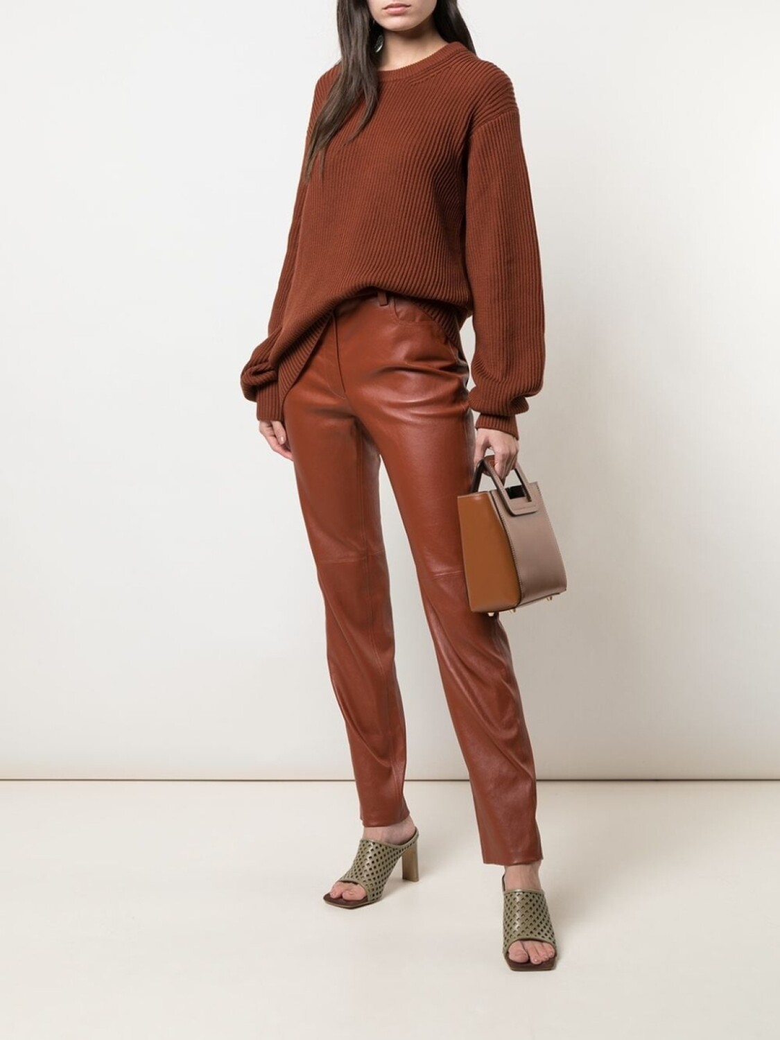 STAUD сумка на плечо Shirley размера мини, коричневый
STAUD сумка на плечо Shirley размера мини, коричневый