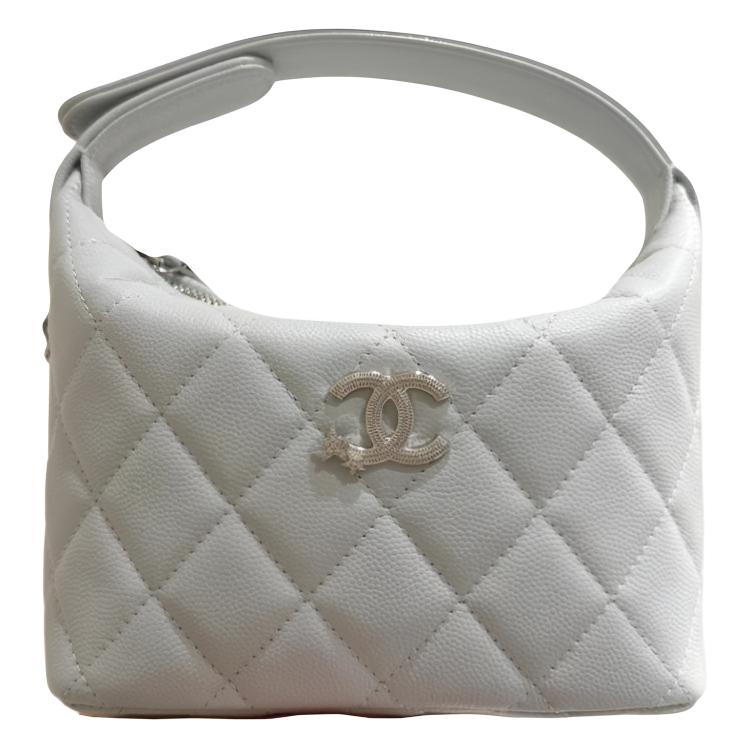 CHANEL Кожаная сумка-ланчбокс на цепочке
CHANEL Кожаная сумка-ланчбокс на цепочке