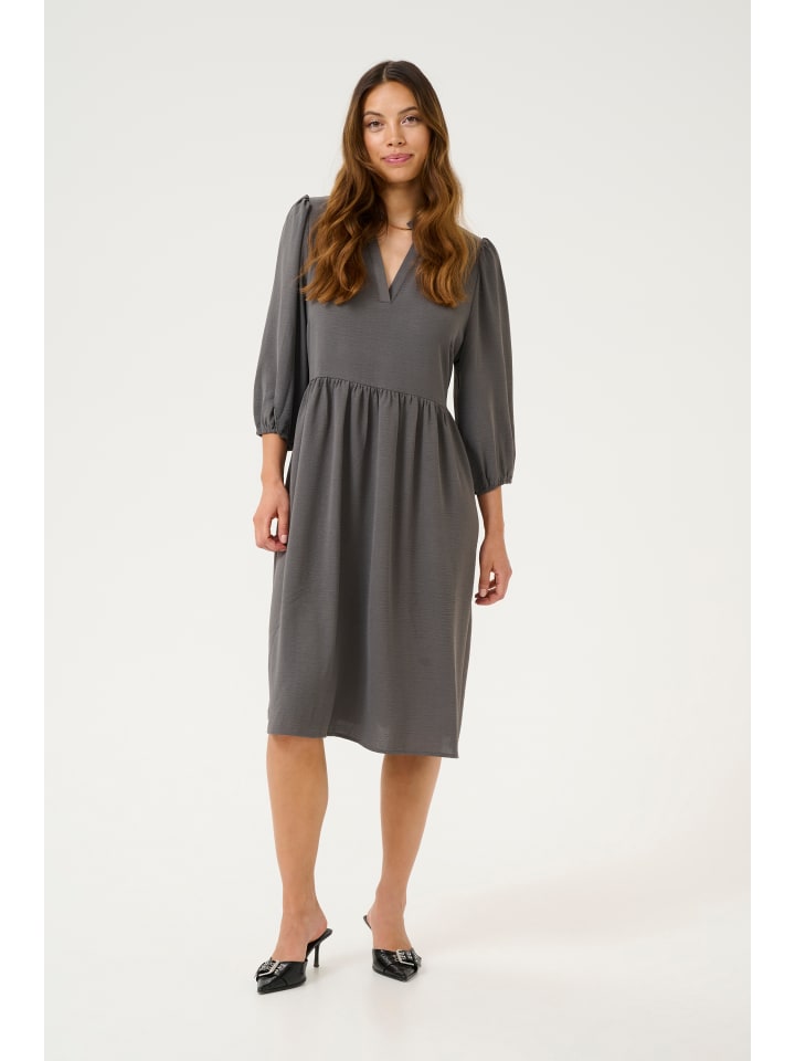 Платье до колена Kaffe
Платье до колена Kaffe