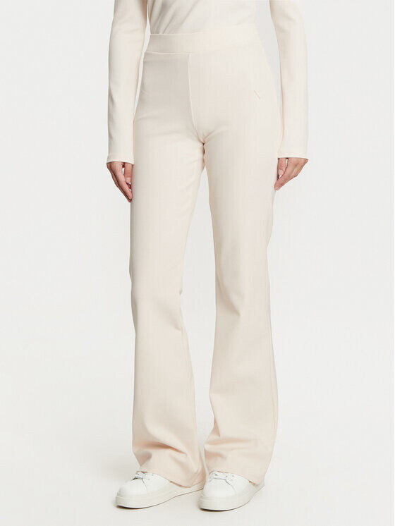 Трикотажные брюки стандартного кроя Guess, экрю
Трикотажные брюки стандартного кроя Guess, экрю