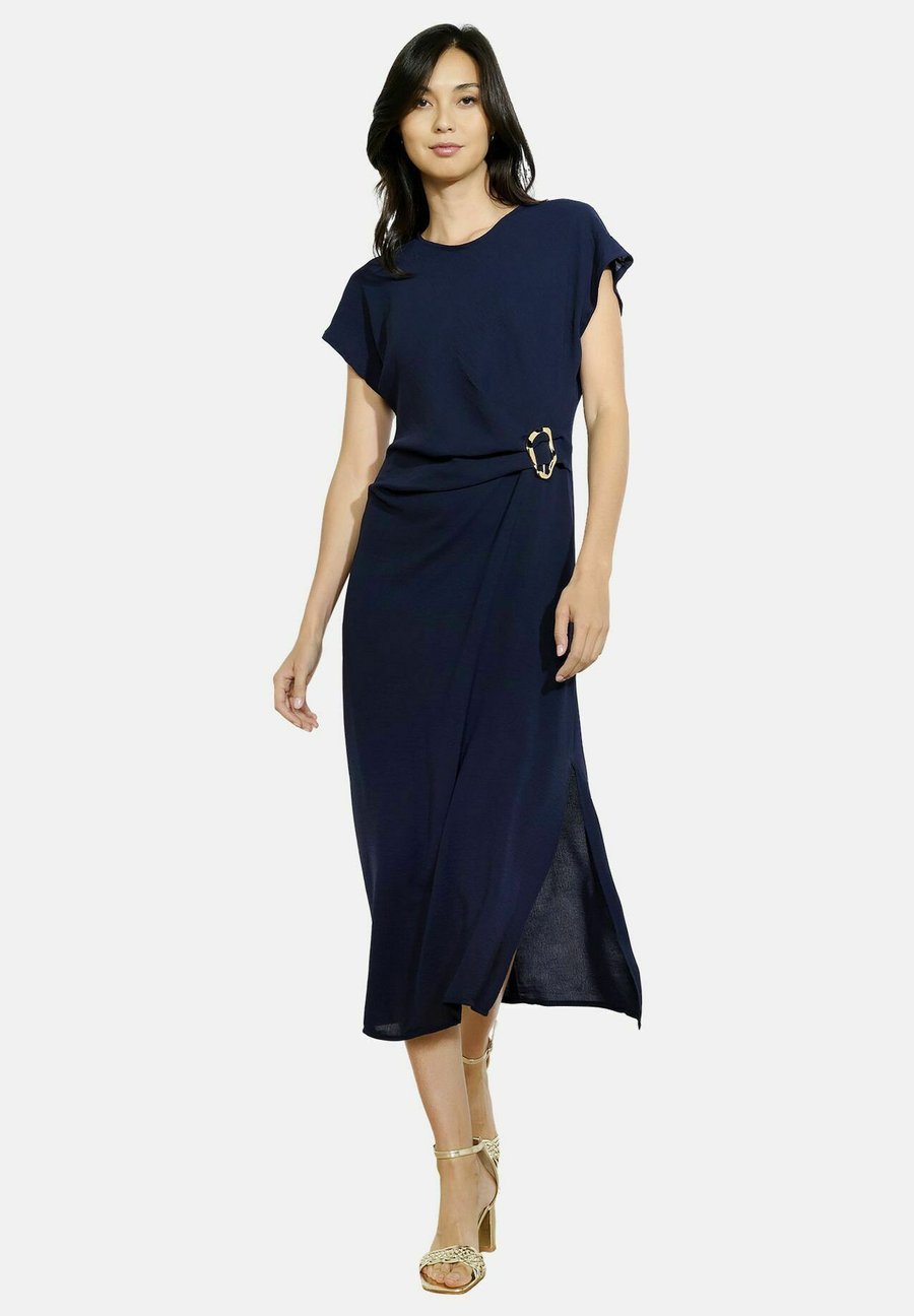 Платье LolaLiza Day dress, Navy Basic/Blue
Платье LolaLiza Day dress, Navy Basic/Blue