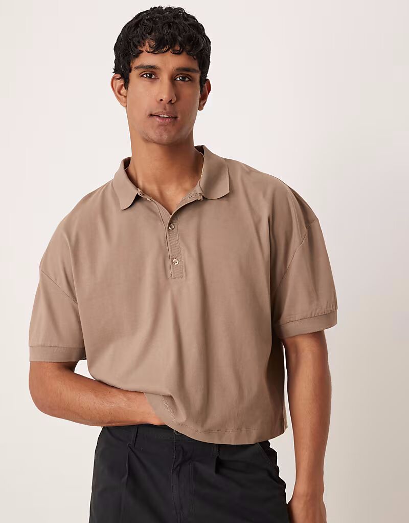 Укороченная рубашка-поло свободного кроя с заниженной линией плеч ASOS DESIGN бежевого цвета
Укороченная рубашка-поло свободного кроя с заниженной линией плеч ASOS DESIGN бежевого цвета