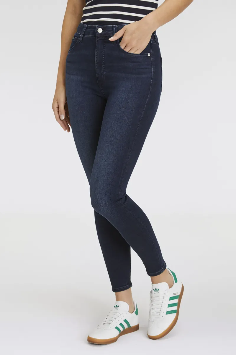 Джинсы скинни Calvin Klein Jeans "HIGH RISE SUPER SKINNY ANKLE", джинсовый
Джинсы скинни Calvin Klein Jeans "HIGH RISE SUPER SKINNY ANKLE", джинсовый