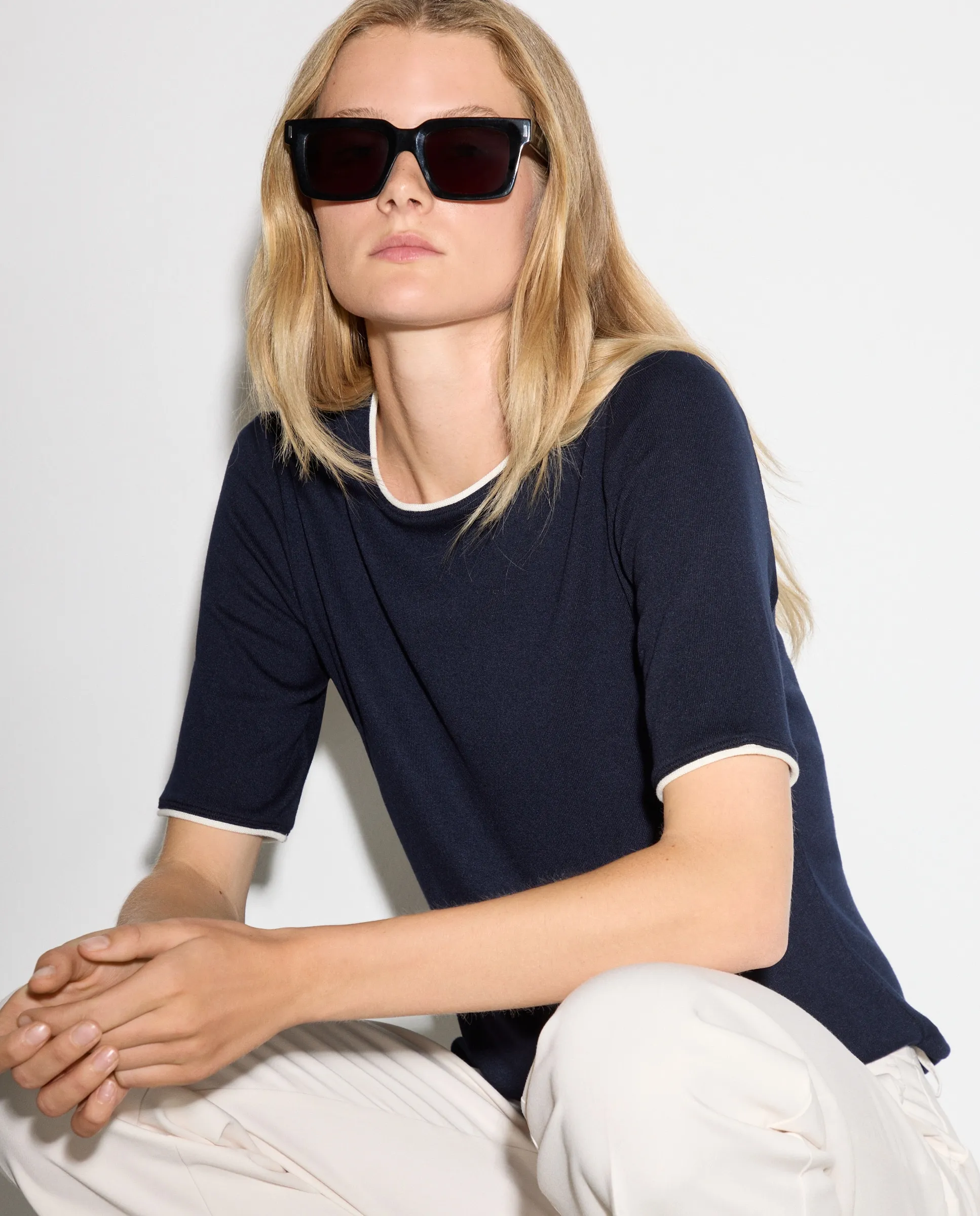 Женская однотонная футболка с длинным рукавом Woman El Corte Inglés, темно-синий
Женская однотонная футболка с длинным рукавом Woman El Corte Inglés, темно-синий