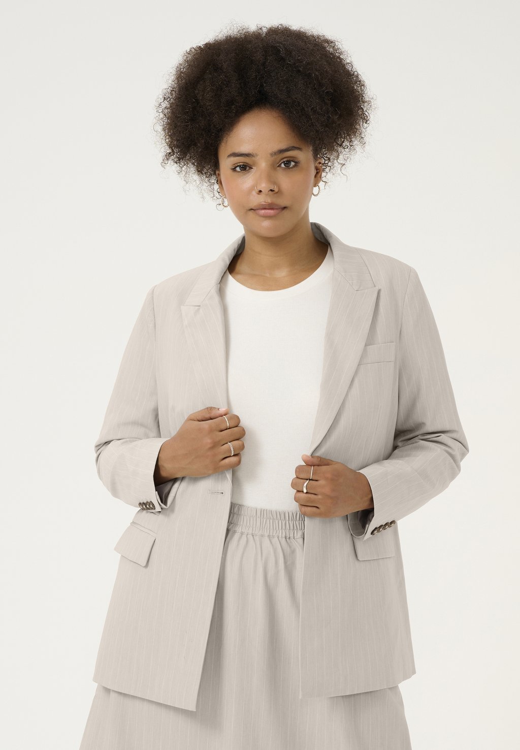 Блейзер ESTA Kaffe Curve, серый
Блейзер ESTA Kaffe Curve, серый