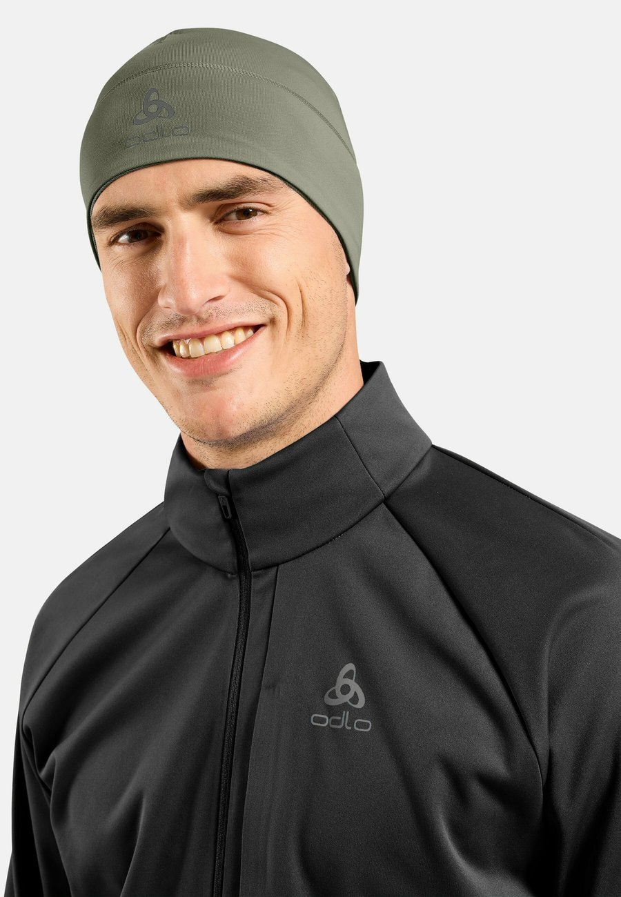 Шапка ODLO HAT WARM UNISEX, Shadow/Light Green
Шапка ODLO HAT WARM UNISEX, Shadow/Light Green