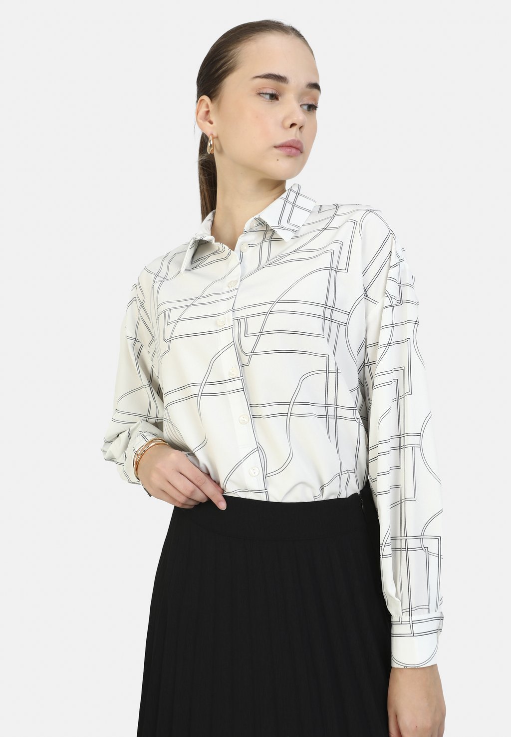 Блузка на пуговицах REFKA Modanisa, белый
Блузка на пуговицах REFKA Modanisa, белый