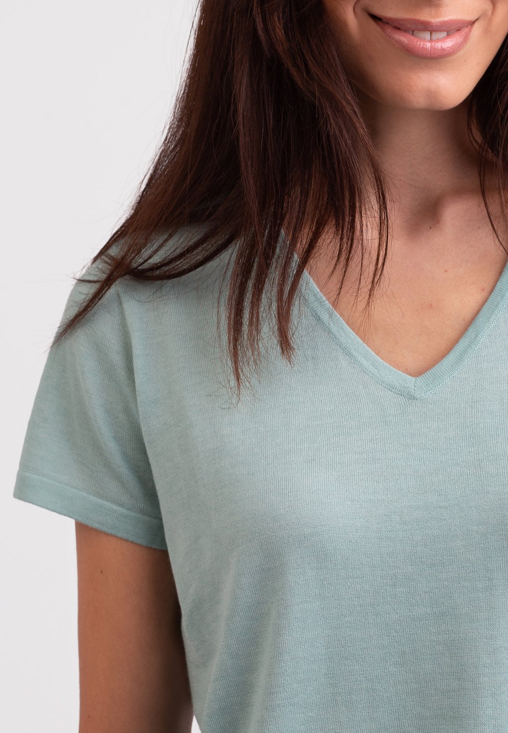 Базовая футболка CASH-MERE, зеленый
Базовая футболка CASH-MERE, зеленый