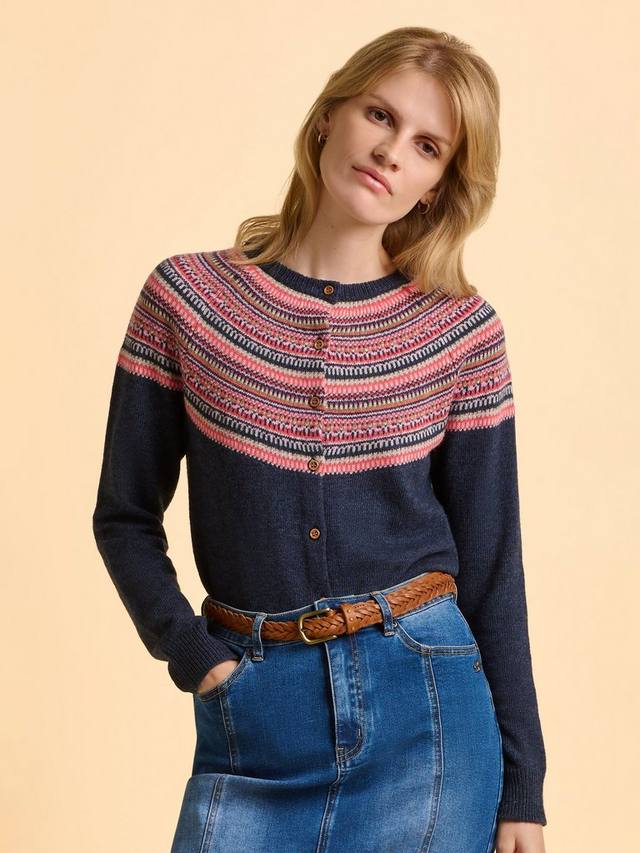 Кардиган из тонкой шерсти Deepwater с узором фэр-айл Brakeburn
Кардиган из тонкой шерсти Deepwater с узором фэр-айл Brakeburn