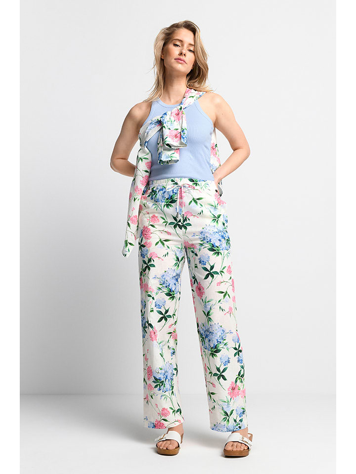 Тканевые брюки Rich & Royal
Тканевые брюки Rich & Royal