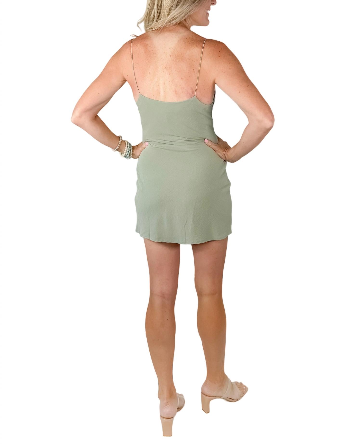 Теперь вы знаете, мини-платье в цвете шалфея Timing, цвет sage
Теперь вы знаете, мини-платье в цвете шалфея Timing, цвет sage